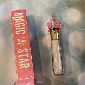 Magic star concealer from Jeffree Star. In c2